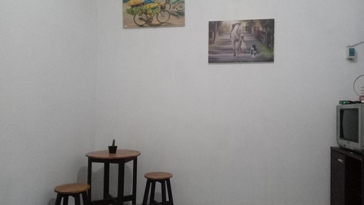 Kost Backpacker Hotel Sidoarjo Exterior foto