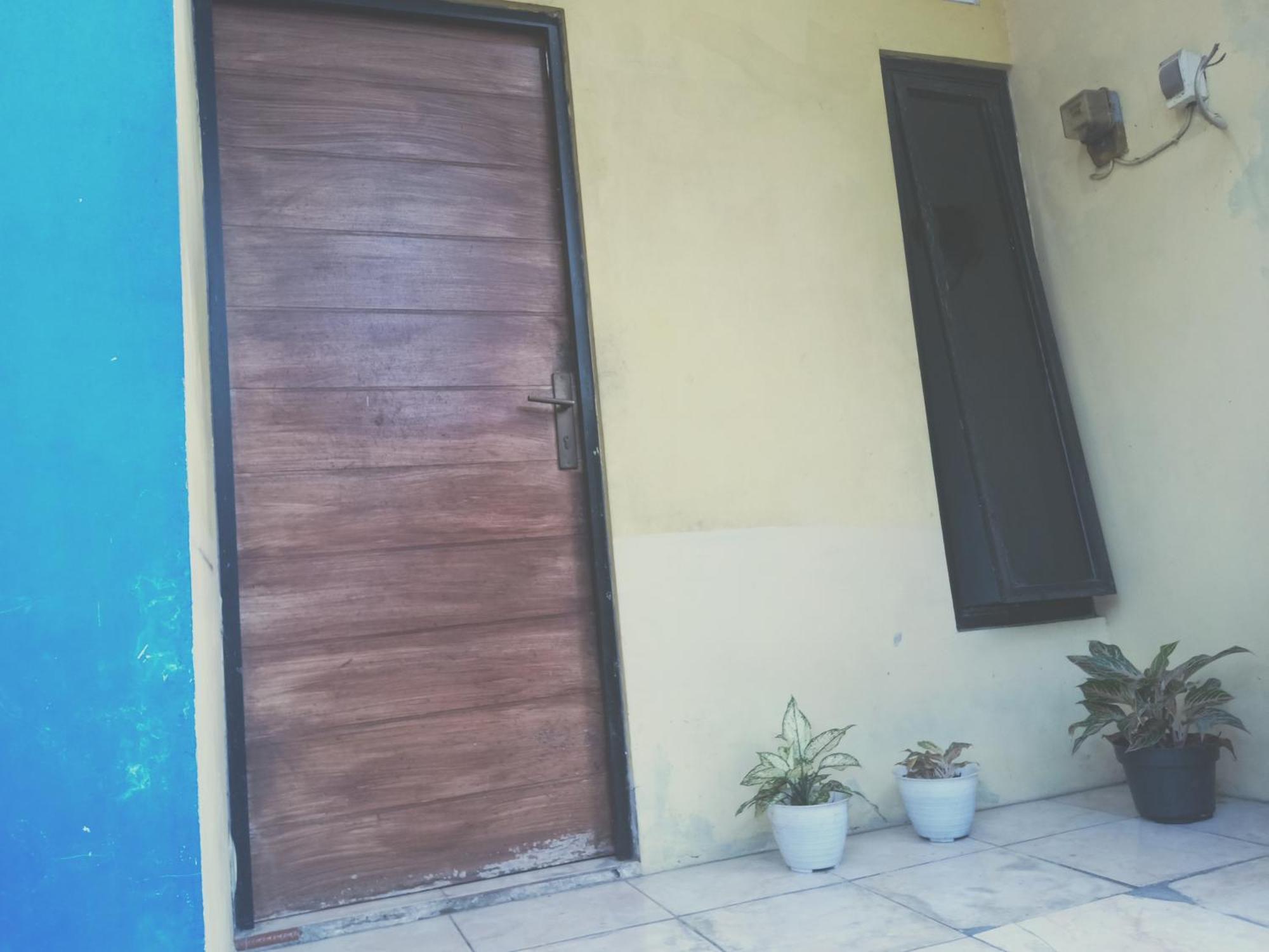 Kost Backpacker Hotel Sidoarjo Exterior foto