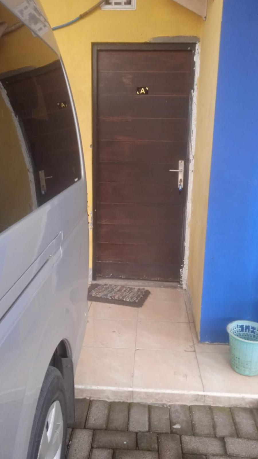 Kost Backpacker Hotel Sidoarjo Cameră foto